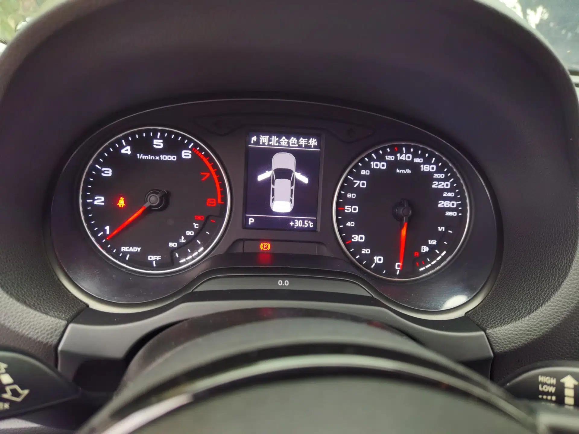 Audi A3 2016 Sportback 35 TFSI Ambition Edition — миниатюра 11