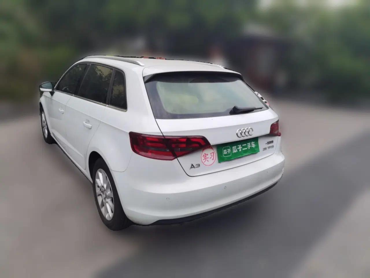 Audi A3 2016 Sportback 35 TFSI Ambition Edition — миниатюра 4