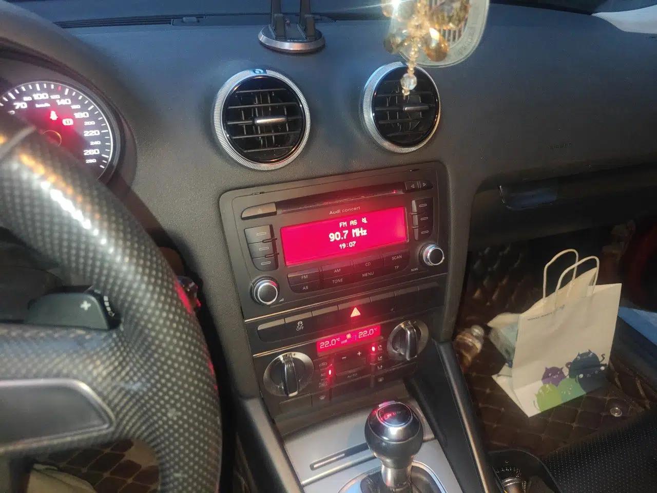 Audi A3 2012 Sportback 1.4T Comfort Model — миниатюра 13