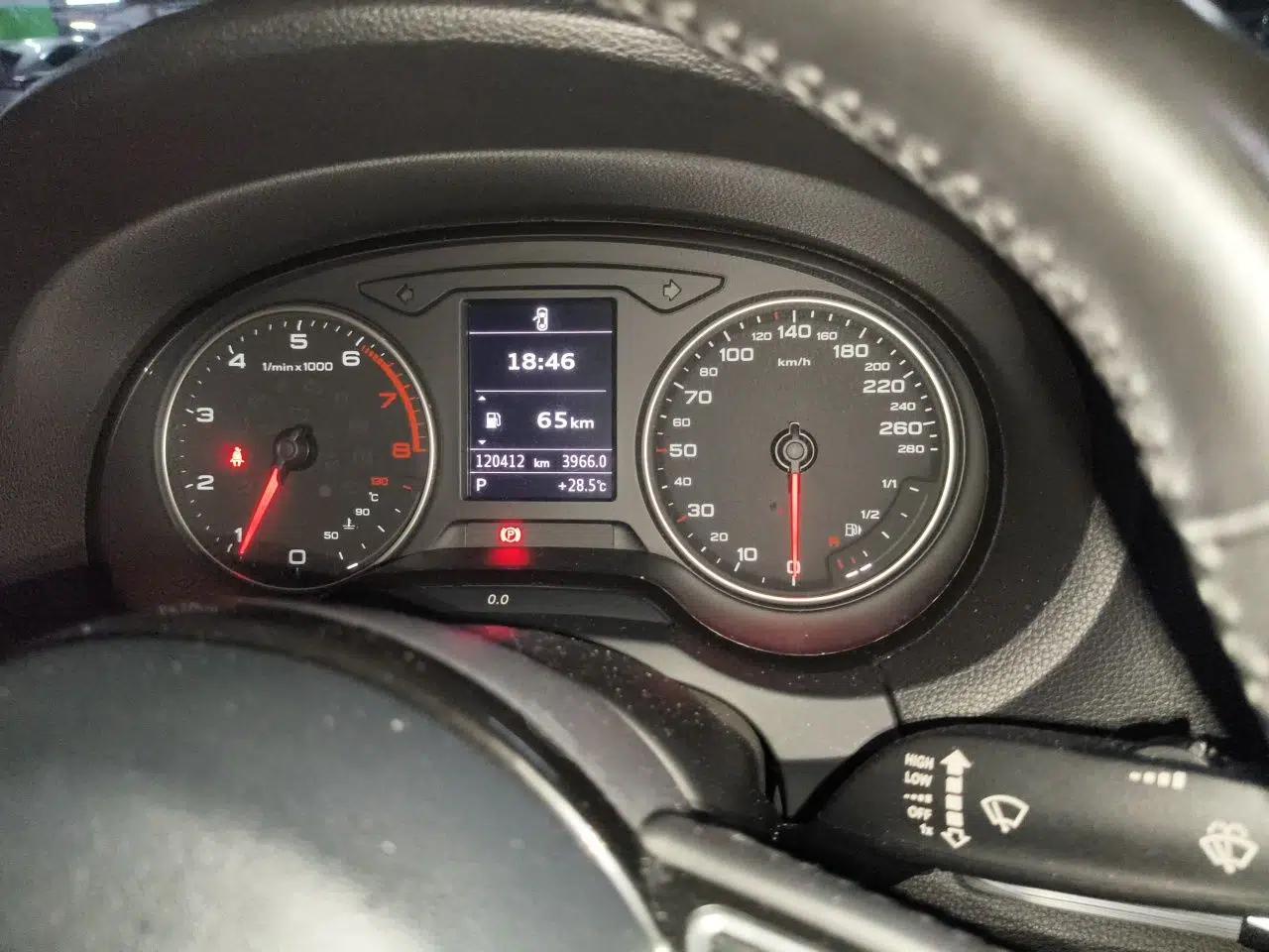 Audi A3 2014 Limousine 35 TFSI Automatic Comfort Model — миниатюра 11