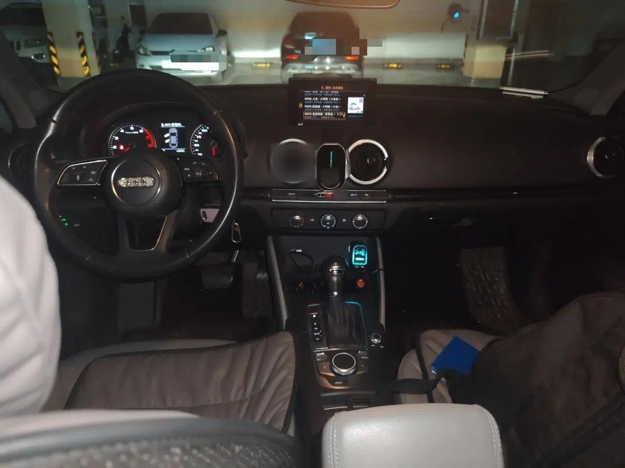Audi A3 2018 30th Anniversary Edition Limousine 35 TFSI Fashion Model — миниатюра 9