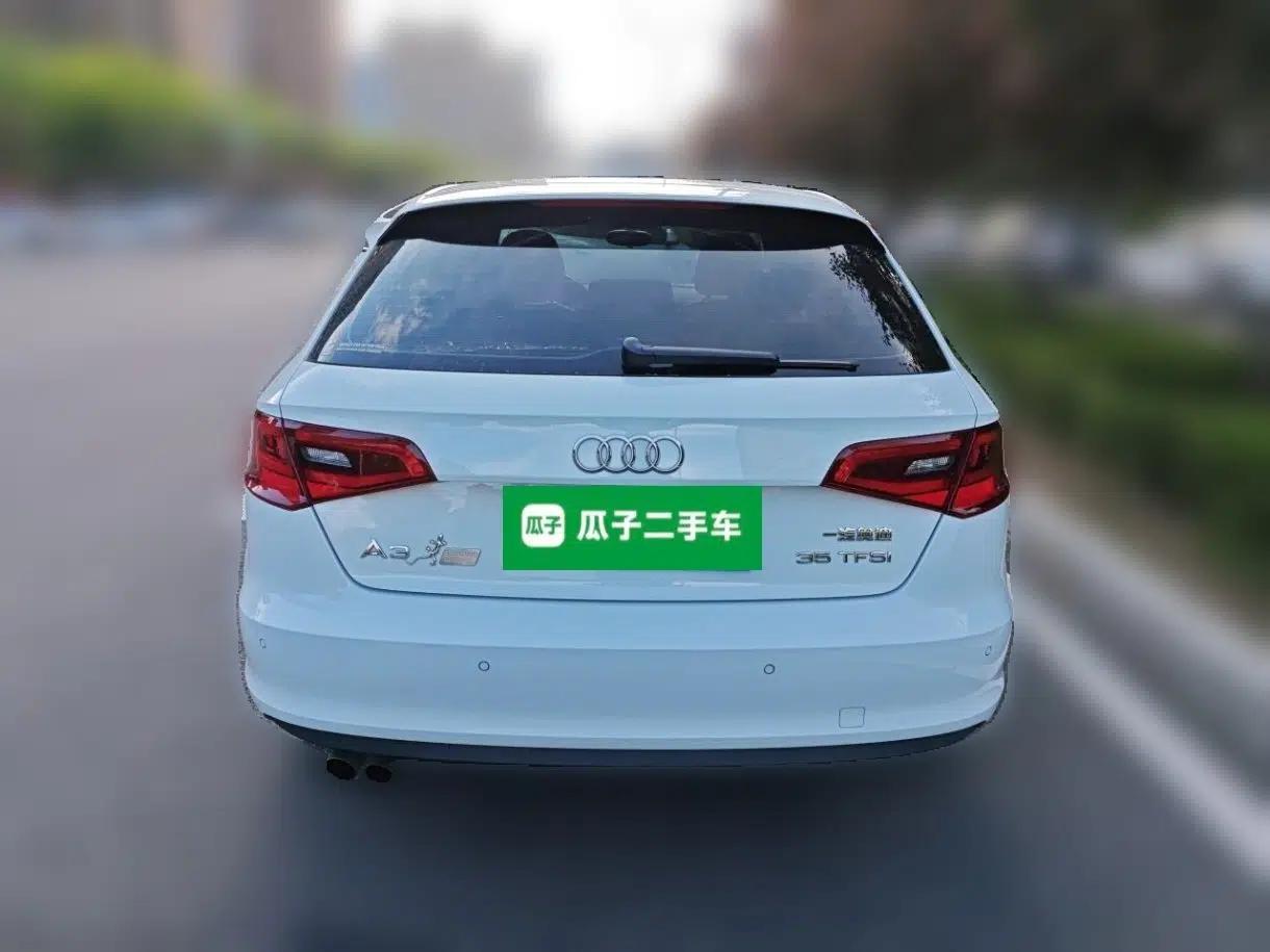 Audi A3 2015 Sportback 35 TFSI Millionth Anniversary Comfort Model — миниатюра 5