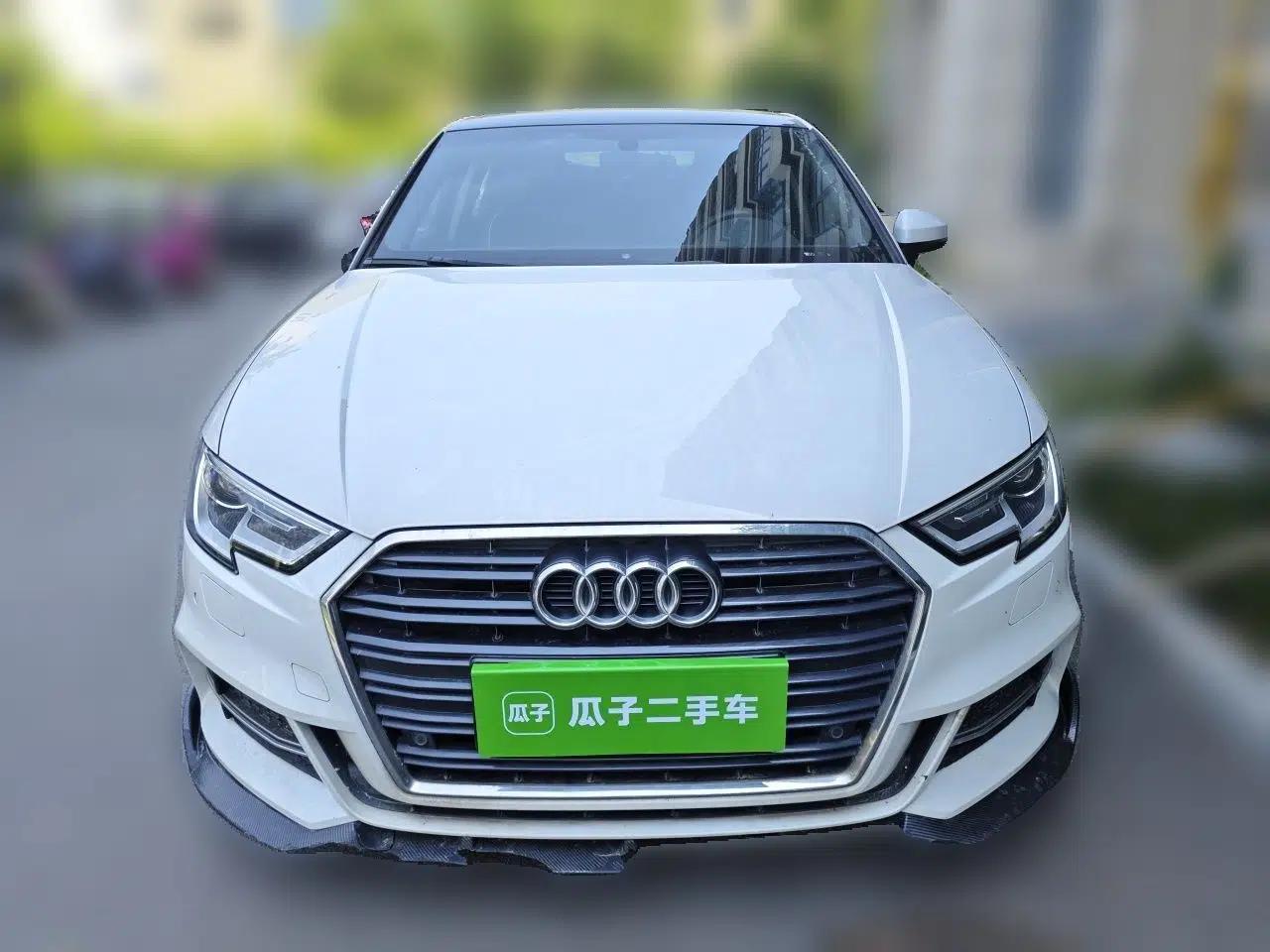 Audi A3 2018 30th Anniversary Edition Limousine 35 TFSI Fashion Model — миниатюра 2