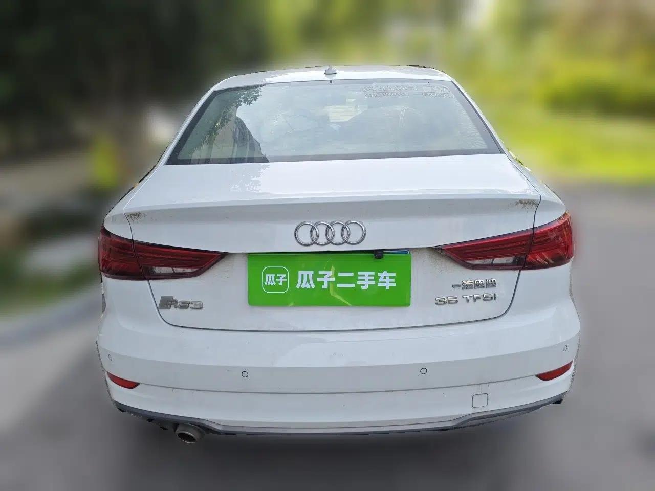 Audi A3 2018 30th Anniversary Edition Limousine 35 TFSI Fashion Model — миниатюра 5
