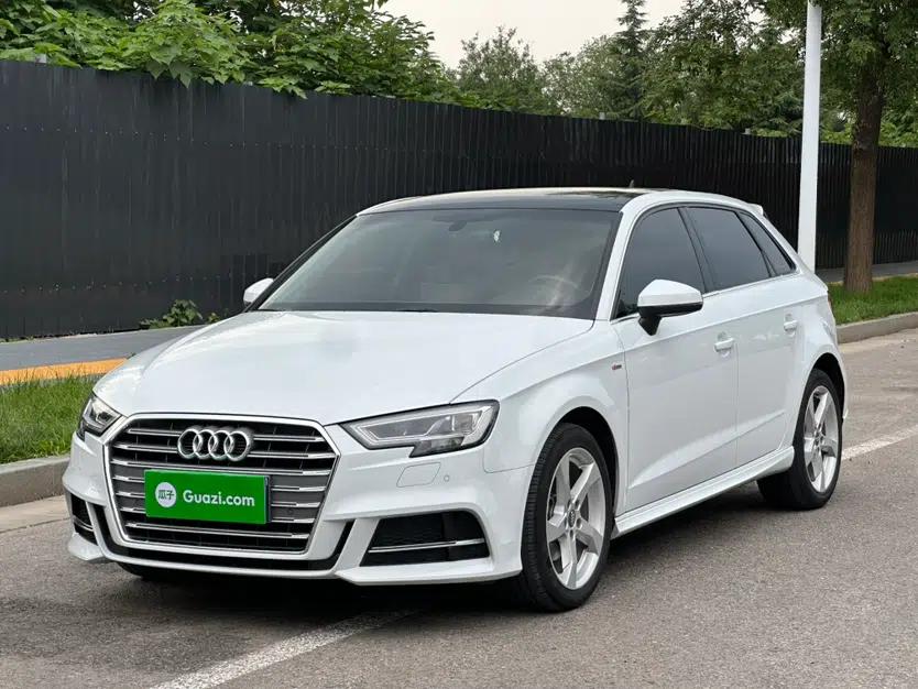 Audi A3 2020 Sportback 35 TFSI Fashion Edition China VI Emission Standard — миниатюра 1