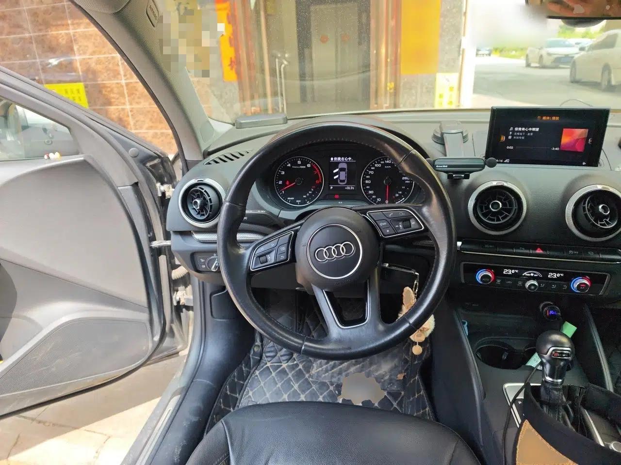 Audi A3 2019 Limousine 35 TFSI Style Version China V Emission Standard — миниатюра 10
