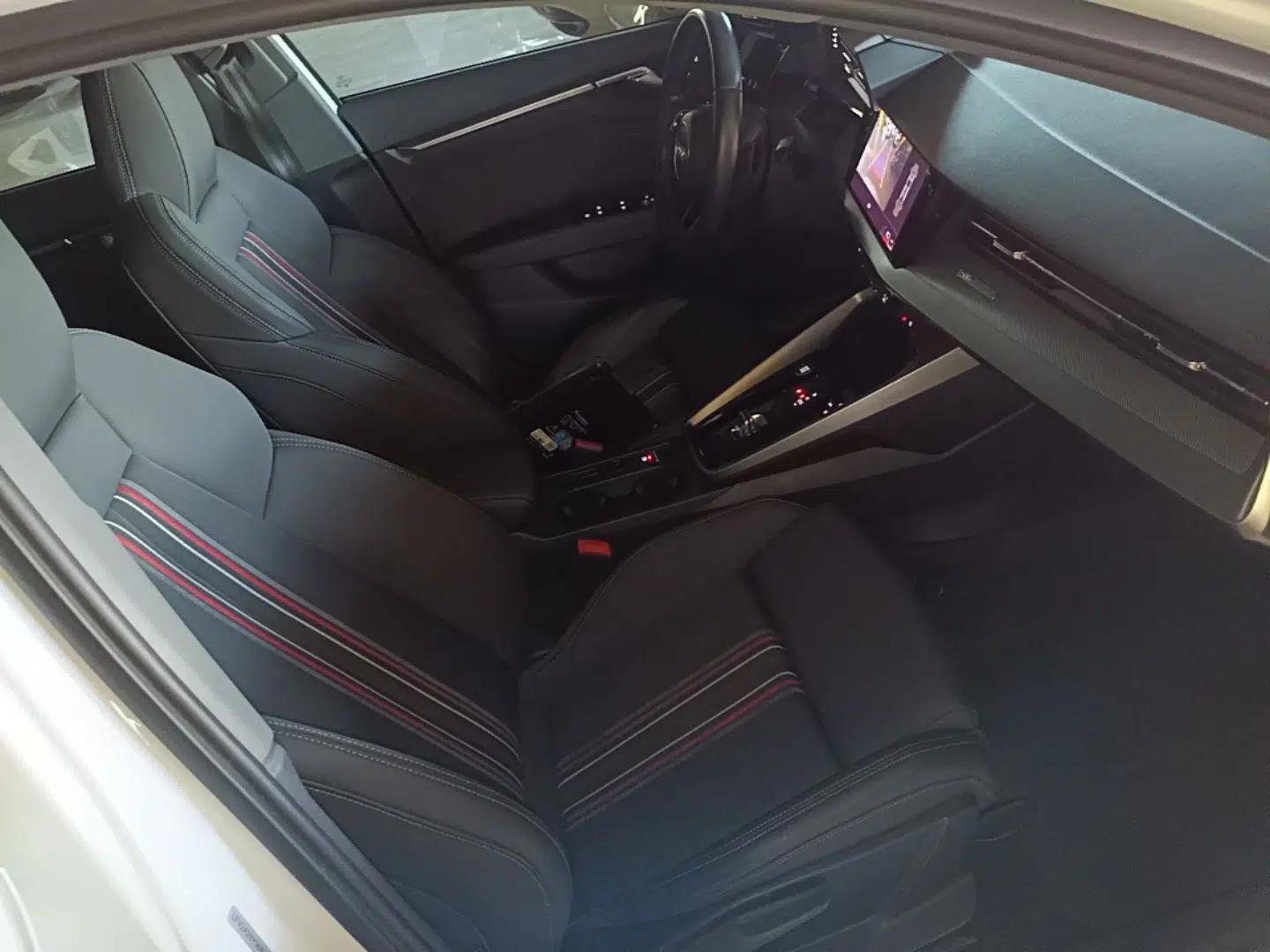 Audi A3 2021 A3L Limousine 35 TFSI Fashion Sport Model — миниатюра 24