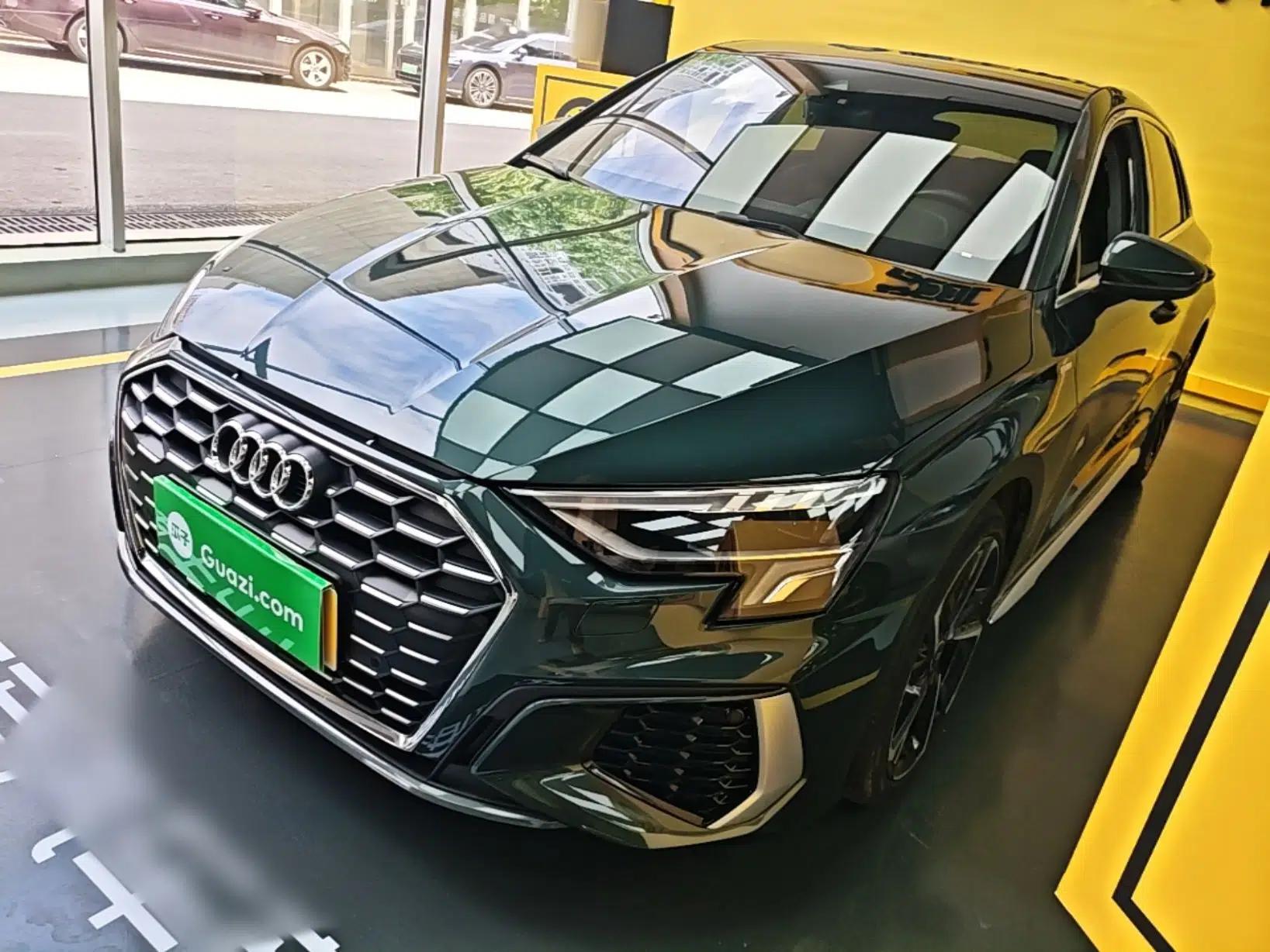 Audi A3 2022 Sportback 35 TFSI Fashionable Sports Model — миниатюра 1