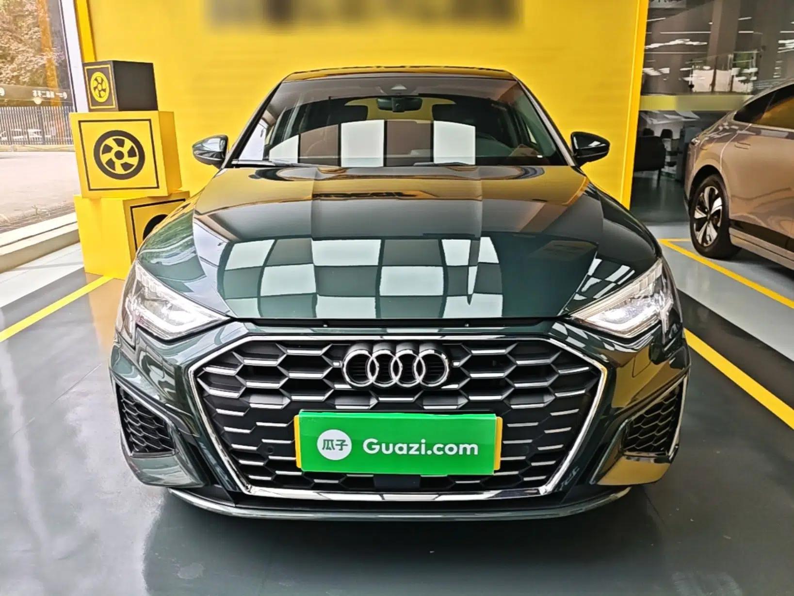 Audi A3 2022 Sportback 35 TFSI Fashionable Sports Model — миниатюра 2