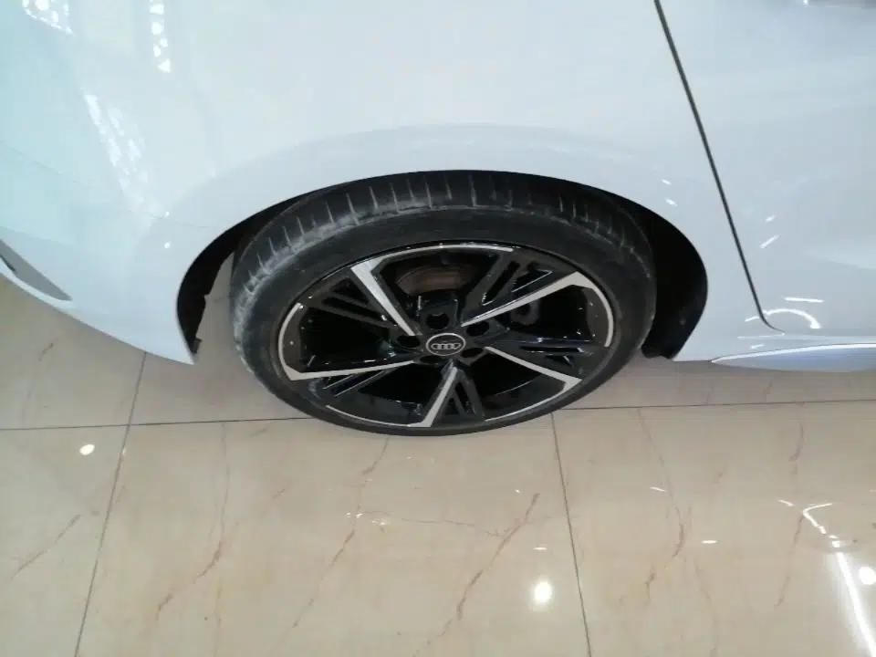 Audi A3 2022 Sportback 35 TFSI Fashionable Sports Model — миниатюра 11