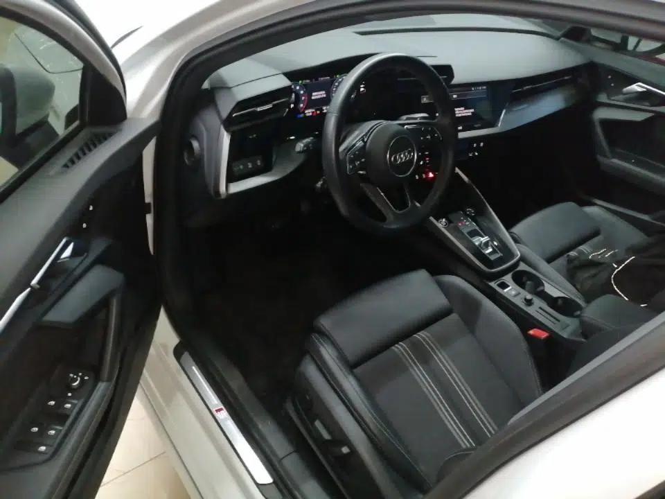Audi A3 2022 Sportback 35 TFSI Fashionable Sports Model — миниатюра 18