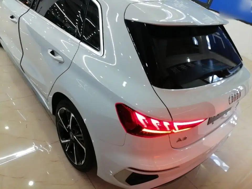 Audi A3 2022 Sportback 35 TFSI Fashionable Sports Model — миниатюра 4