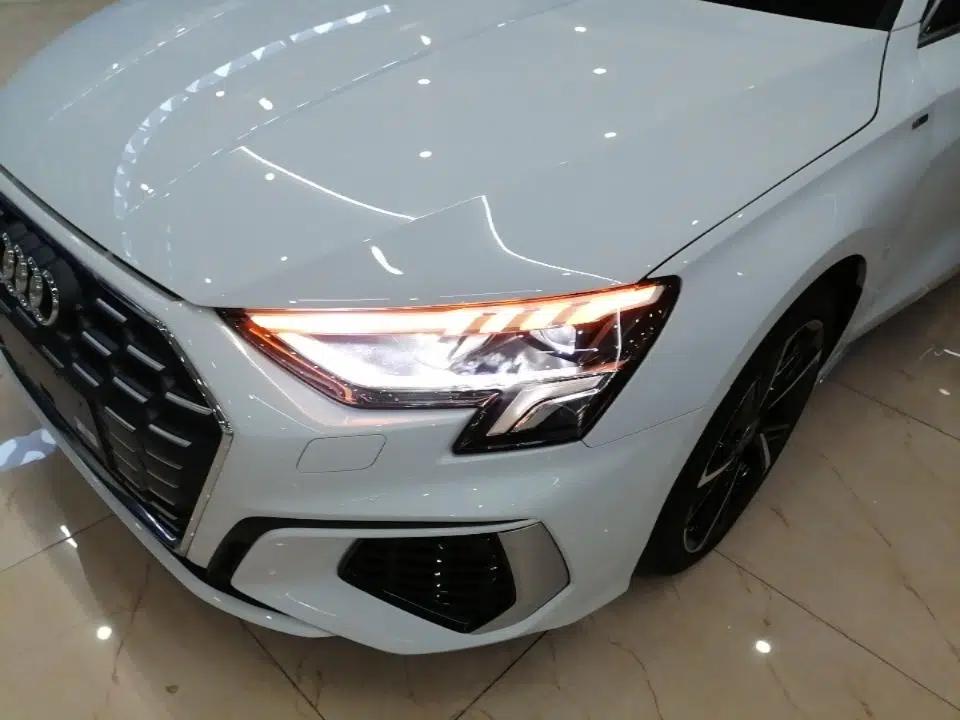 Audi A3 2022 Sportback 35 TFSI Fashionable Sports Model — миниатюра 8