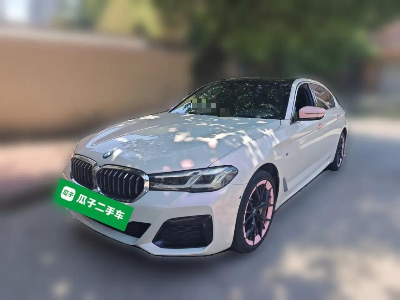 BMW 5 Series 2022 Second Facelift 530Li Luxury Version M Sport Package — миниатюра 1