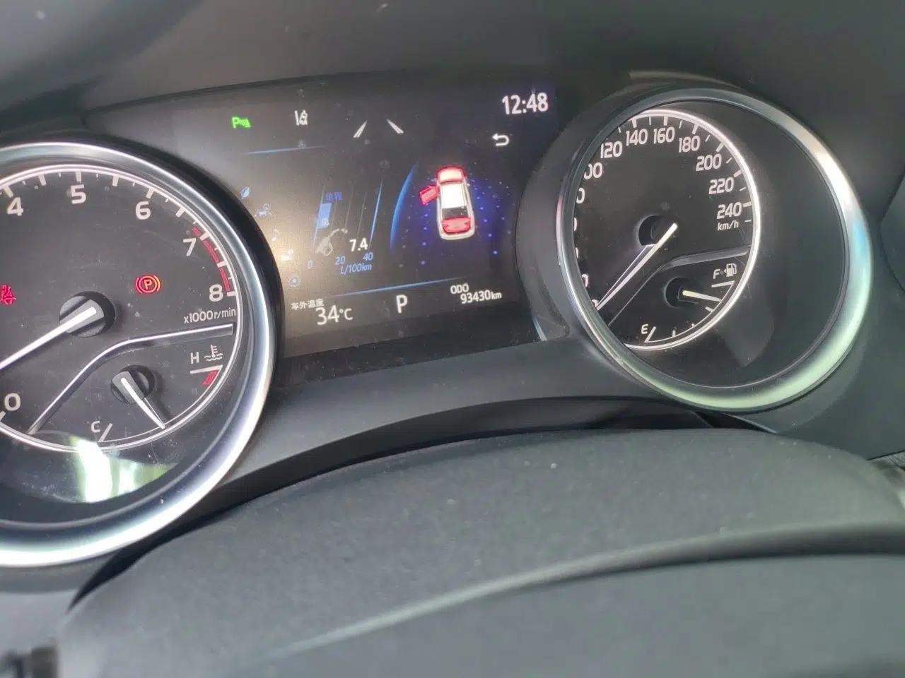 Toyota Camry 2019 Revised Version 2.5G Luxury Edition — миниатюра 12