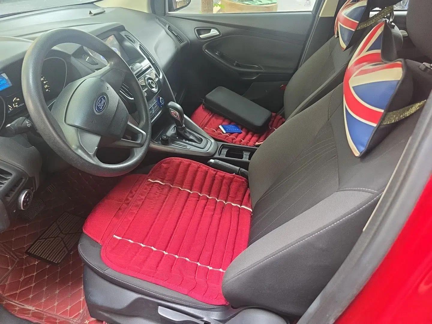 Ford Focus 2015 Hatchback 1.6L Automatic Comfort Model — миниатюра 15