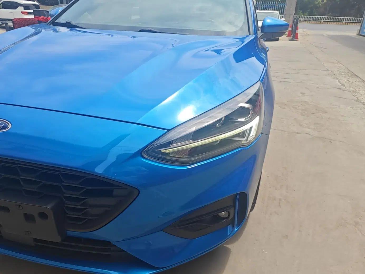 Ford Focus 2021 Sedan EcoBoost 180 Automatic ST Line — миниатюра 8