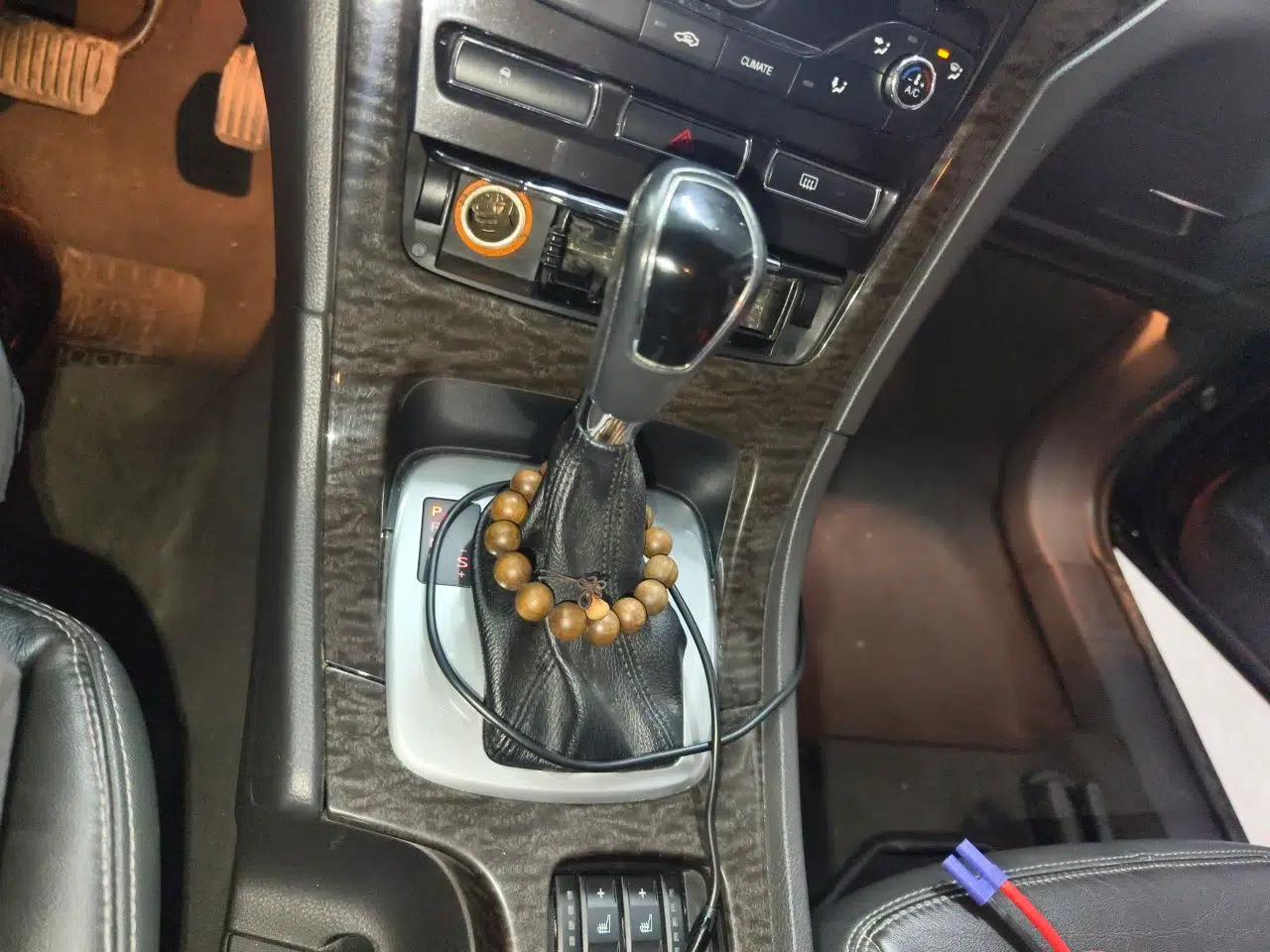 Ford Mondeo 2011 2.0L GTDi 200 Luxury Edition — миниатюра 14