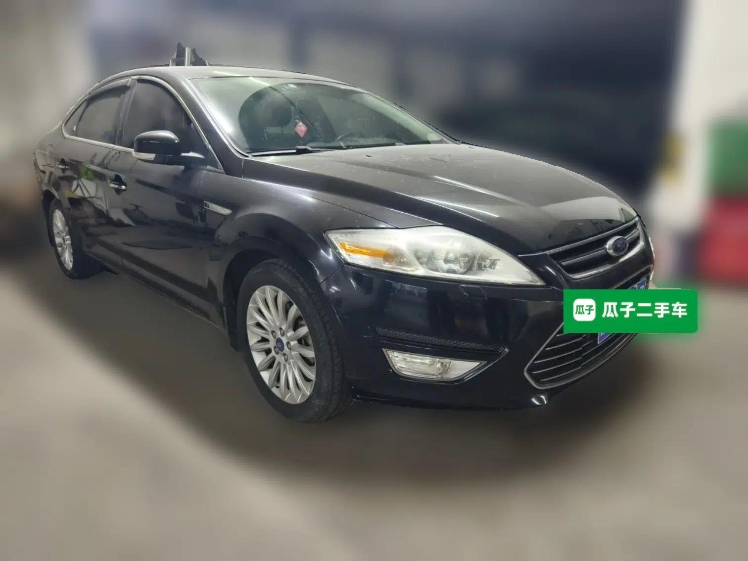 Ford Mondeo 2011 2.0L GTDi 200 Luxury Edition — миниатюра 3