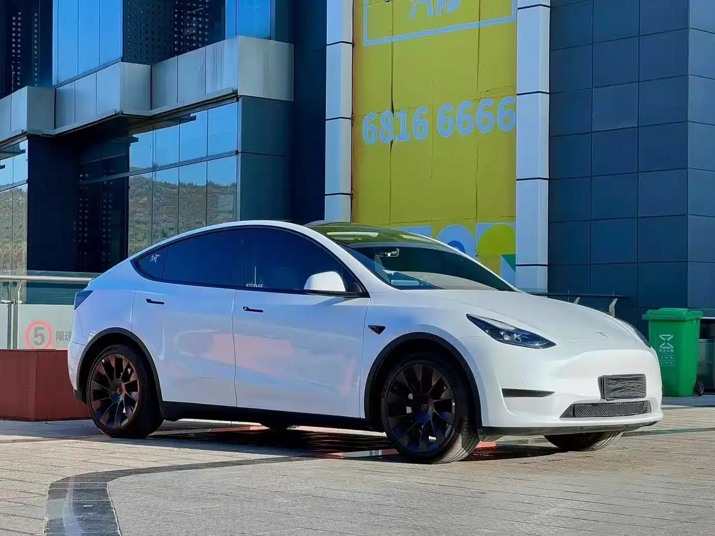 Model Y 2022 Facelift Rear-Wheel Drive Version — миниатюра 3