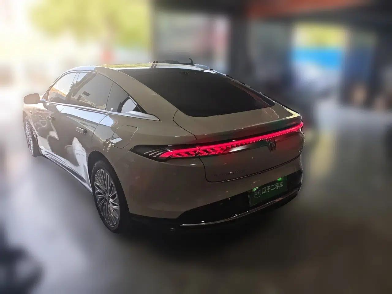 Buick L7 2025 Model Aivia — миниатюра 4