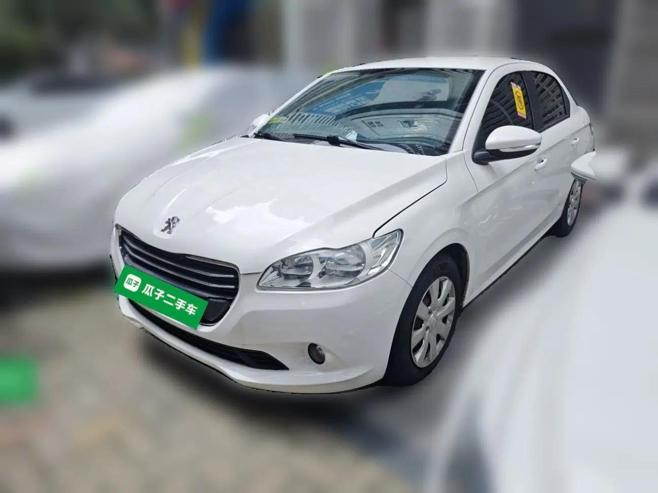 Peugeot 301 2014 1.6L Manual Comfort Edition — миниатюра 1
