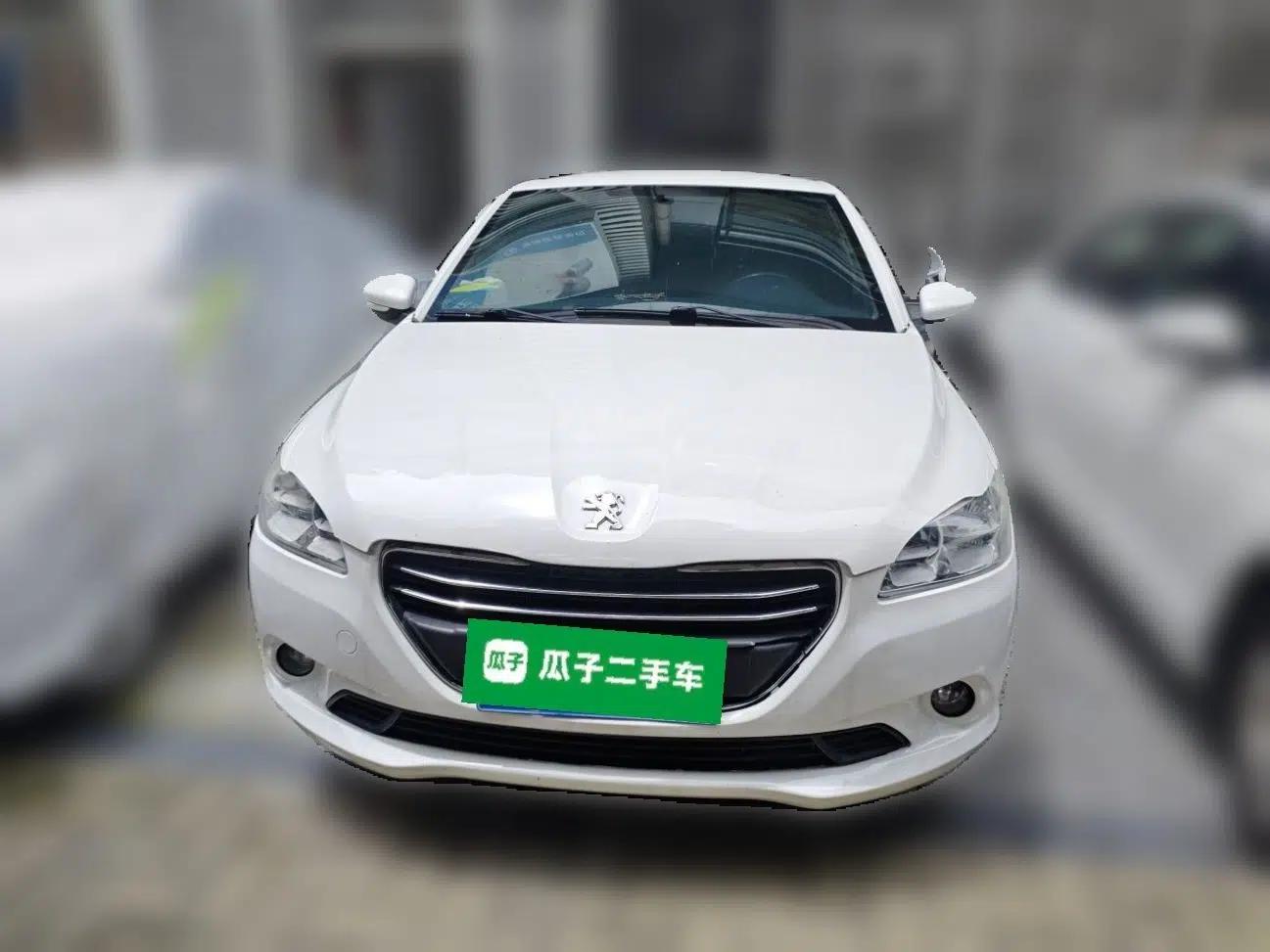 Peugeot 301 2014 1.6L Manual Comfort Edition — миниатюра 2