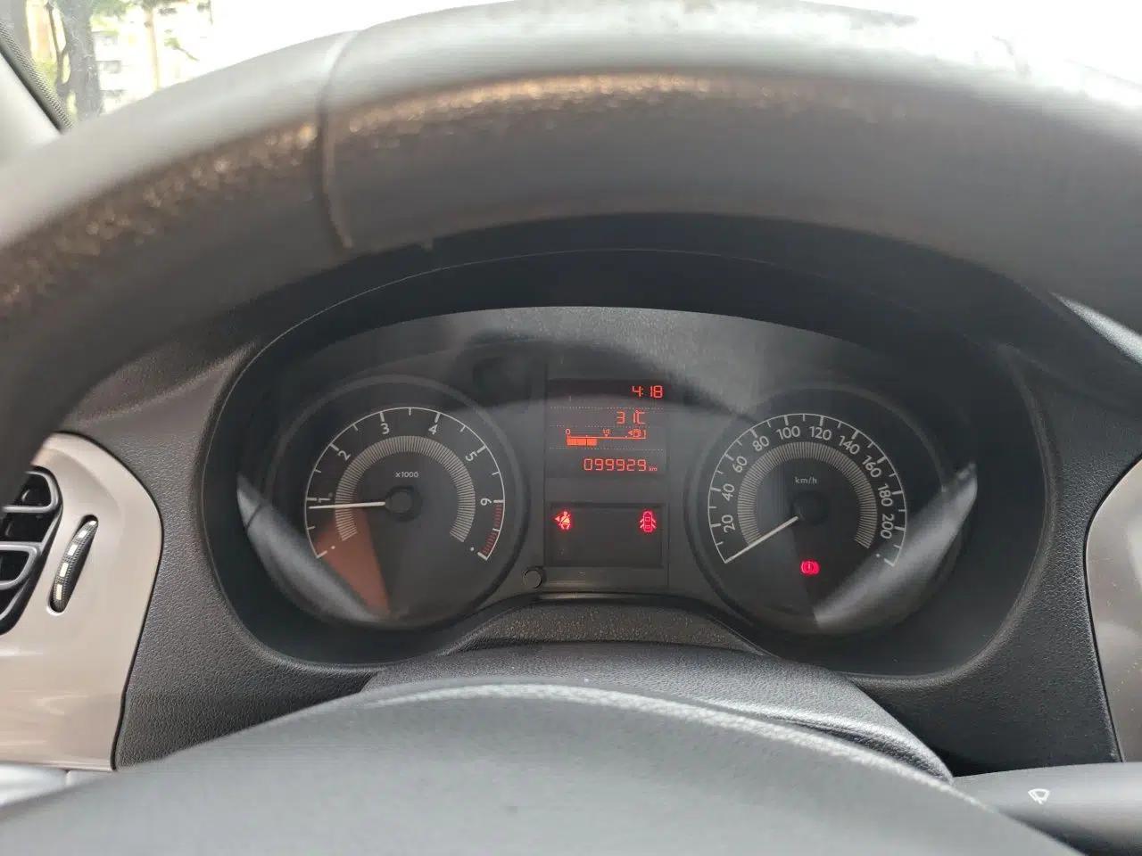 Peugeot 301 2014 1.6L Manual Comfort Edition — миниатюра 11