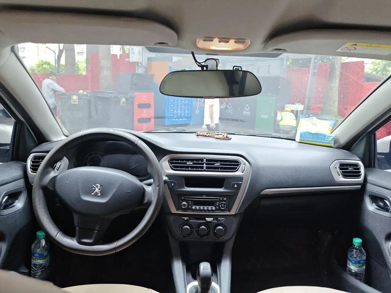 Peugeot 301 2014 1.6L Manual Comfort Edition — миниатюра 9