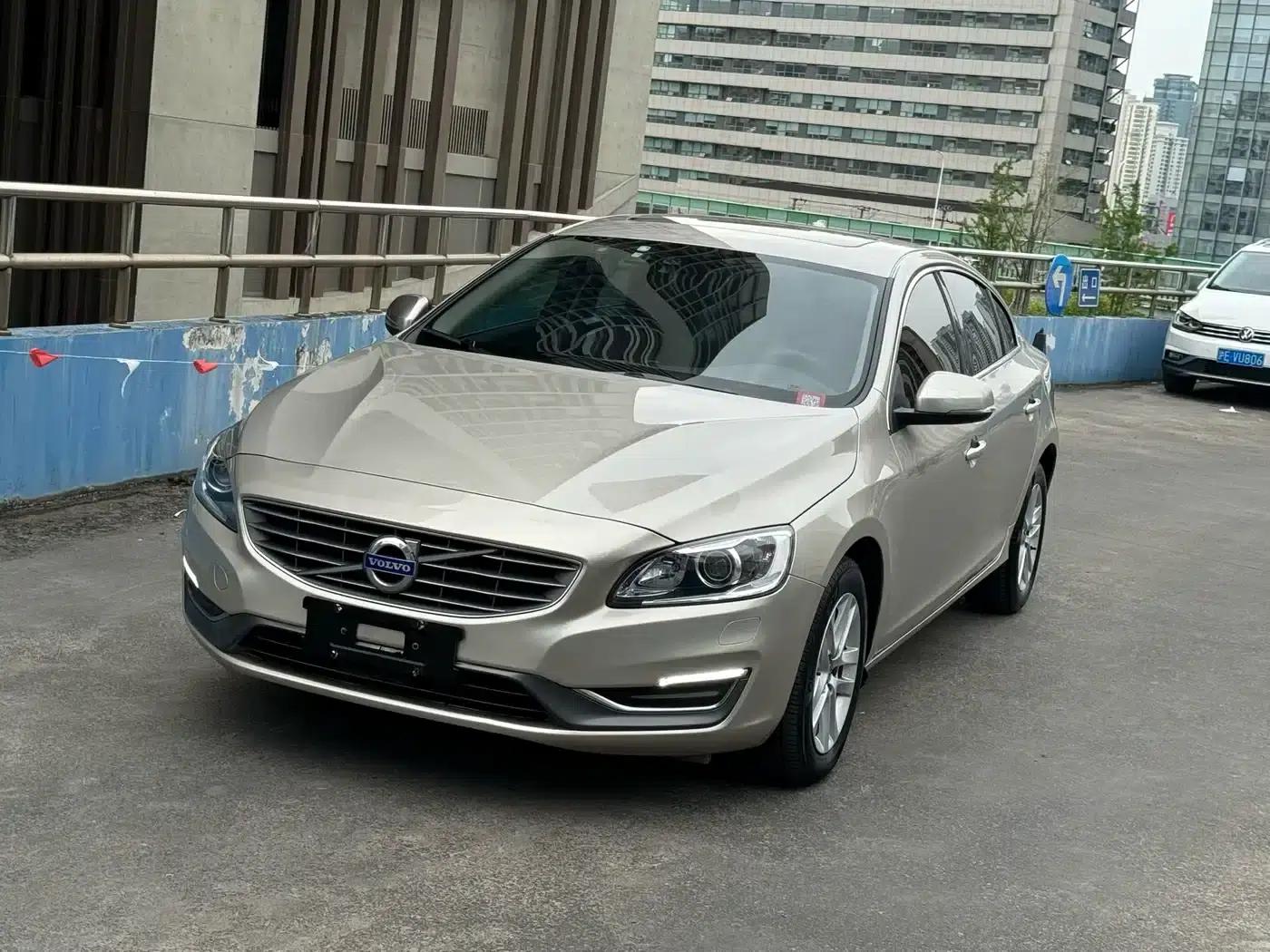 2018 Volvo S60 S60L T3 Smart Edition — миниатюра 3