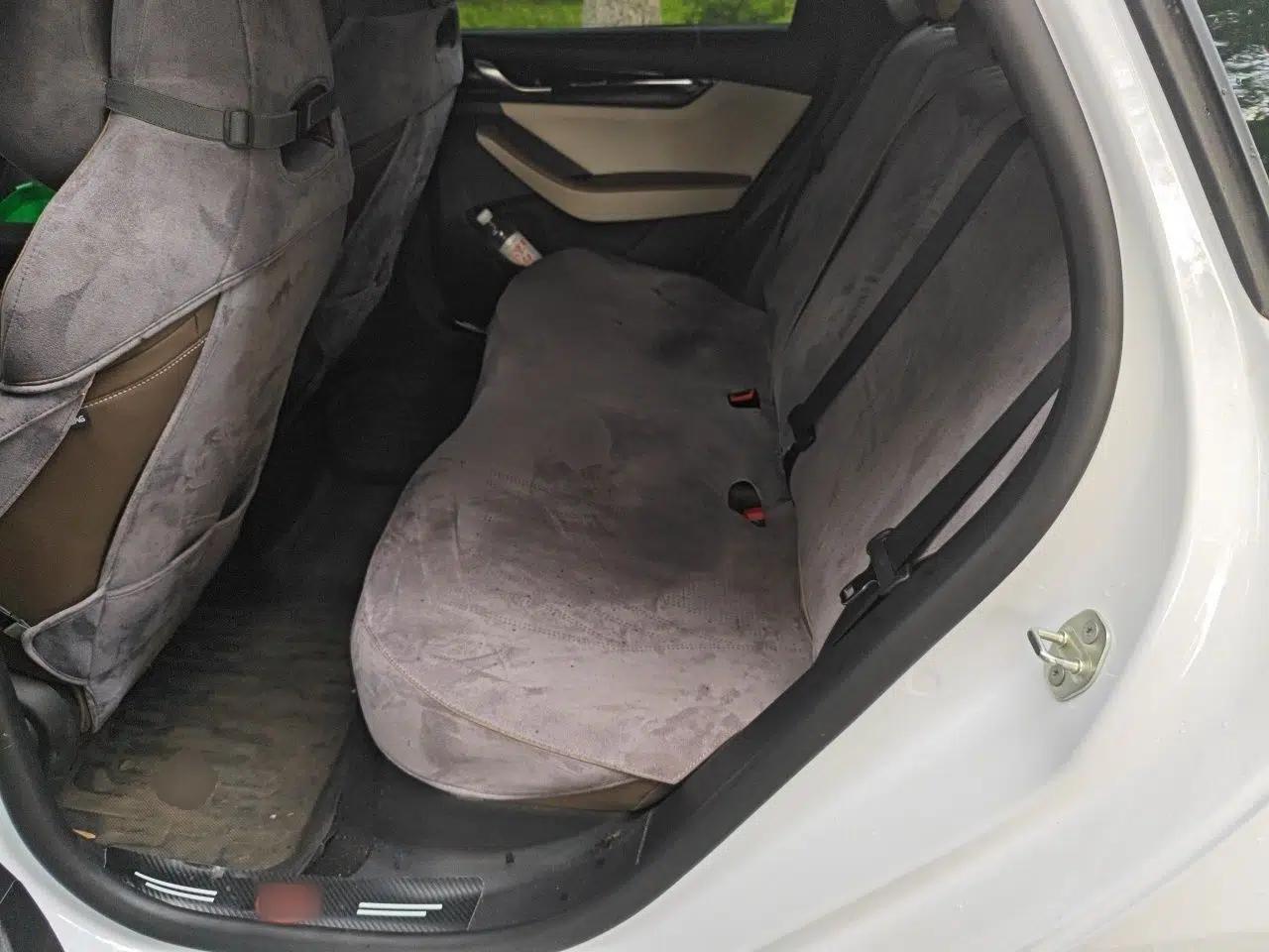 BYD Qin PLUS 2023 Champion Edition DM-i 55KM Leading Model — миниатюра 17