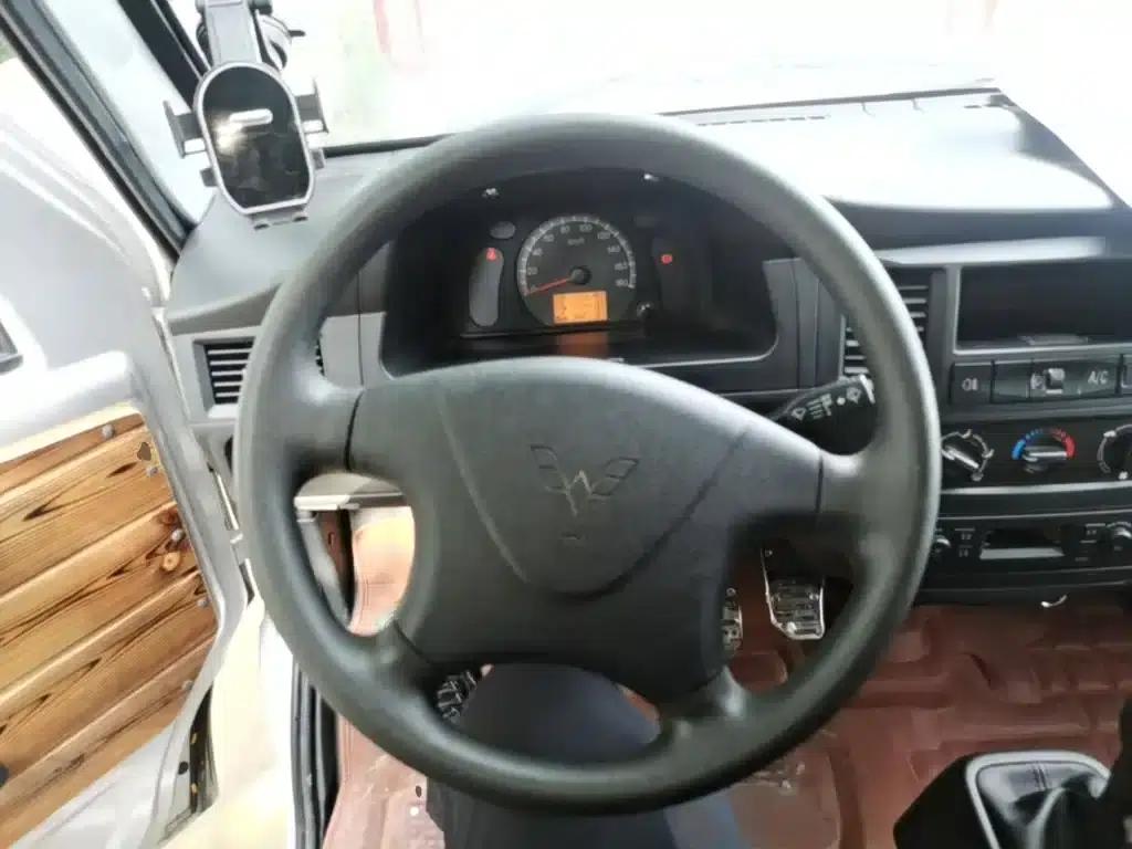 Wuling Sunshine 2023 1.5L Practical 5/7 Seat — миниатюра 11