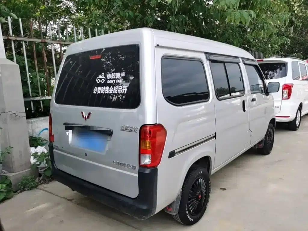 Wuling Sunshine 2023 1.5L Practical 5/7 Seat — миниатюра 7