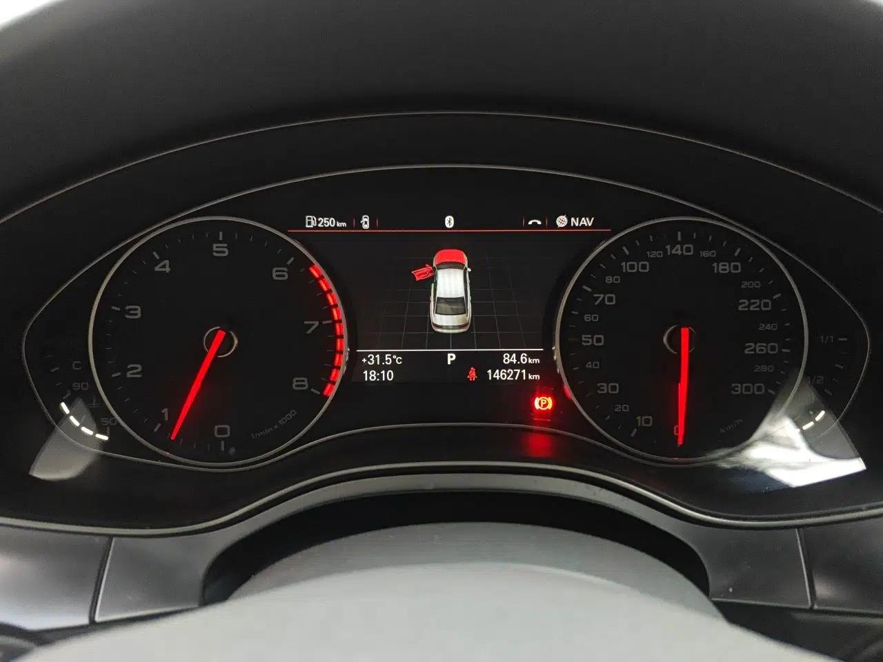 Audi A6L 2014 TFSI Standard Model — миниатюра 11