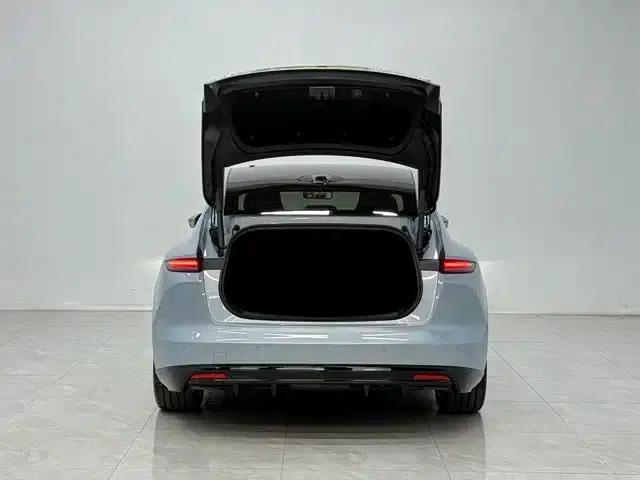 NIO ET5 2025 model 75kWh — миниатюра 12
