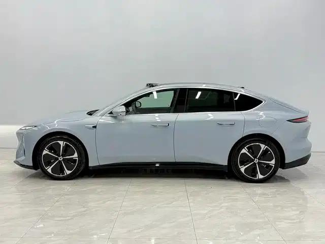 NIO ET5 2025 model 75kWh — миниатюра 3