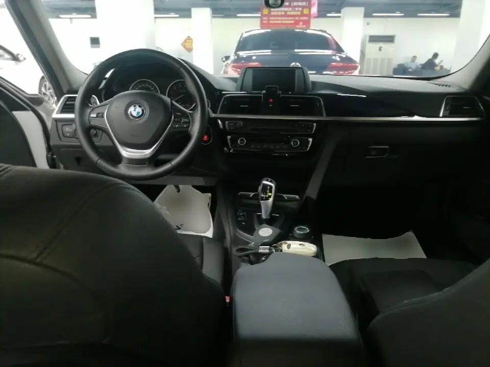 BMW 3 Series 2017 318Li Fashion Model — миниатюра 12