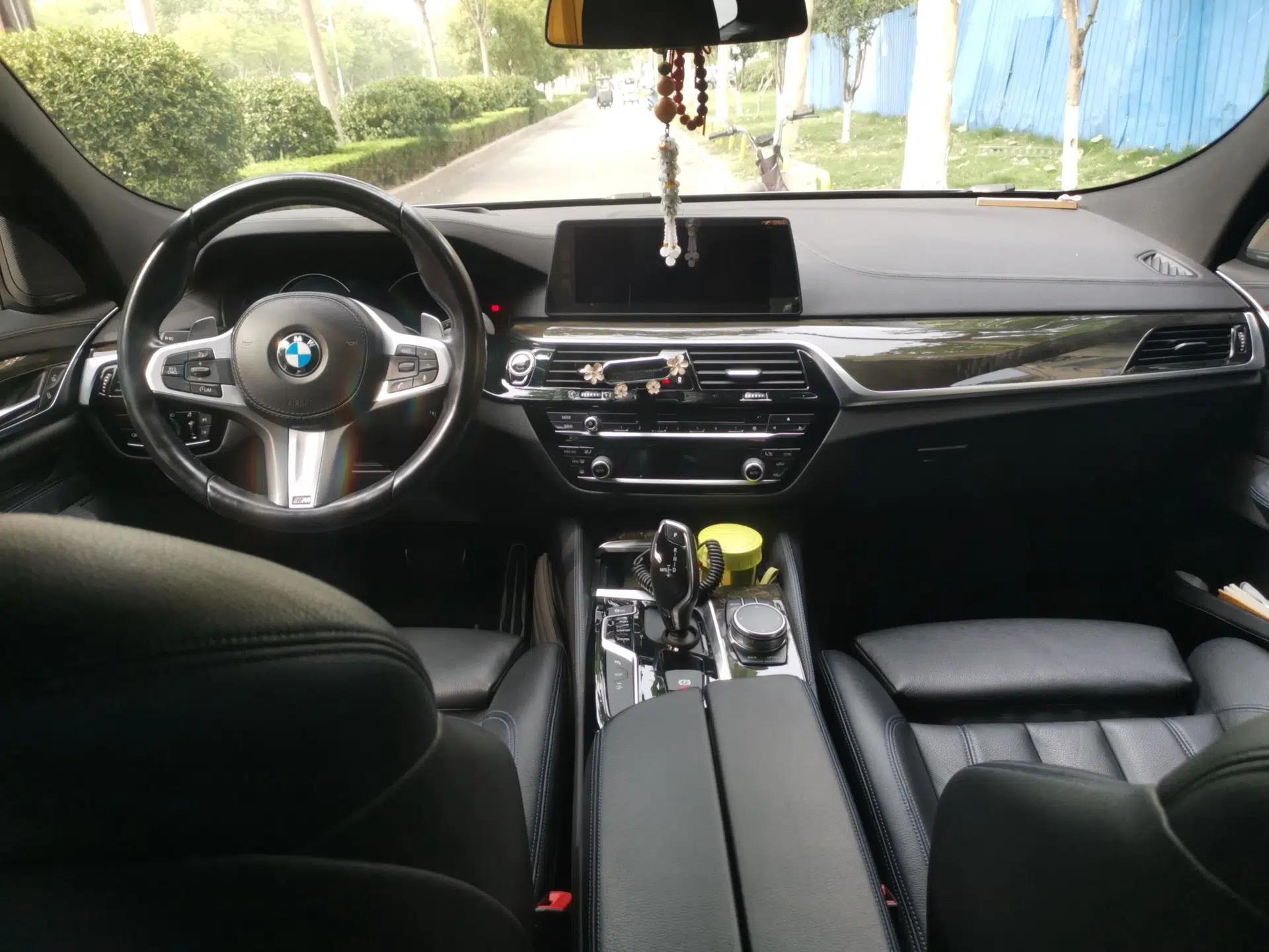 BMW 6 Series GT 2018 630i M Sport Package — миниатюра 9