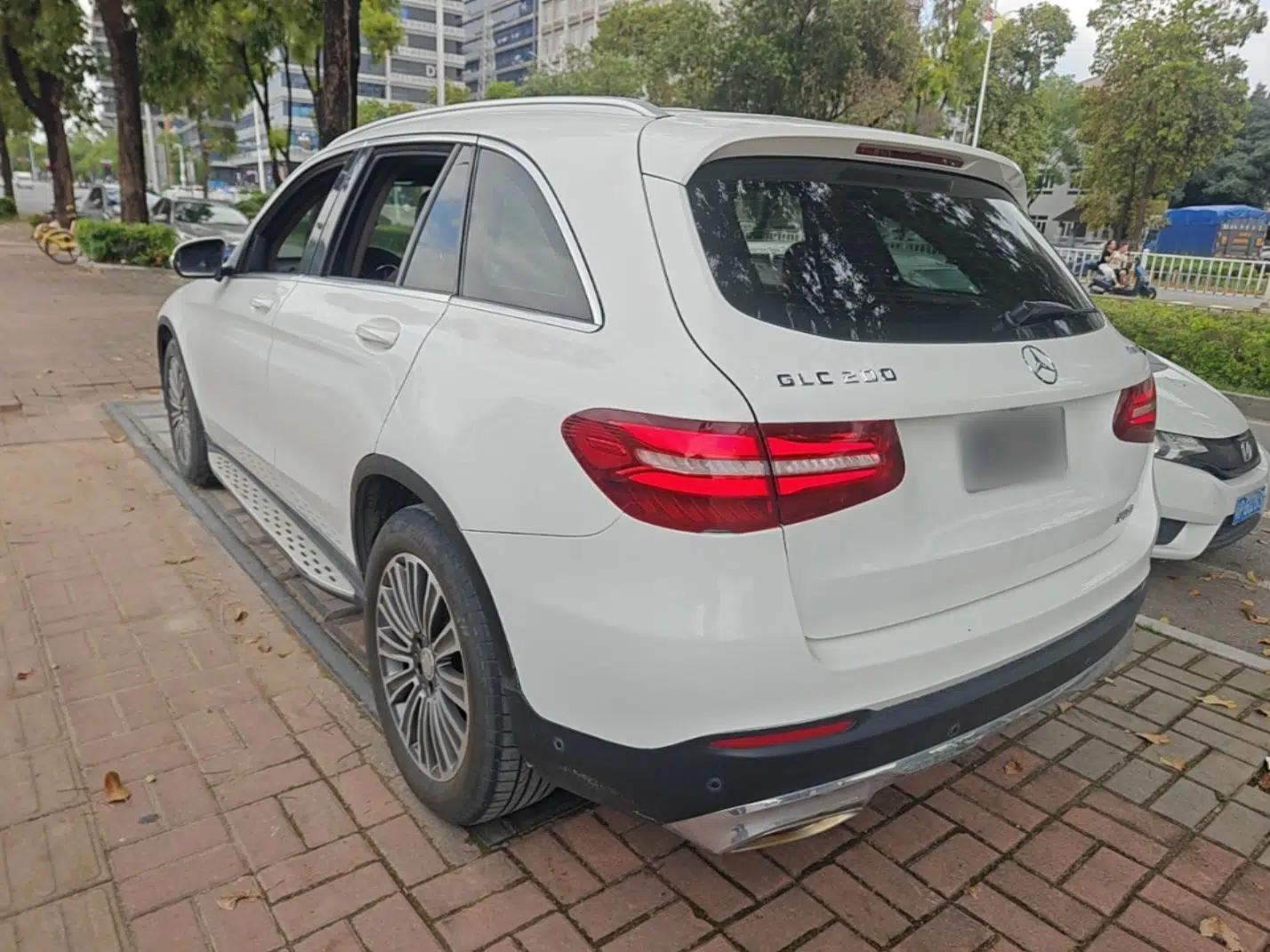 Mercedes-Benz GLC 2016 GLC 200 4MATIC — миниатюра 4