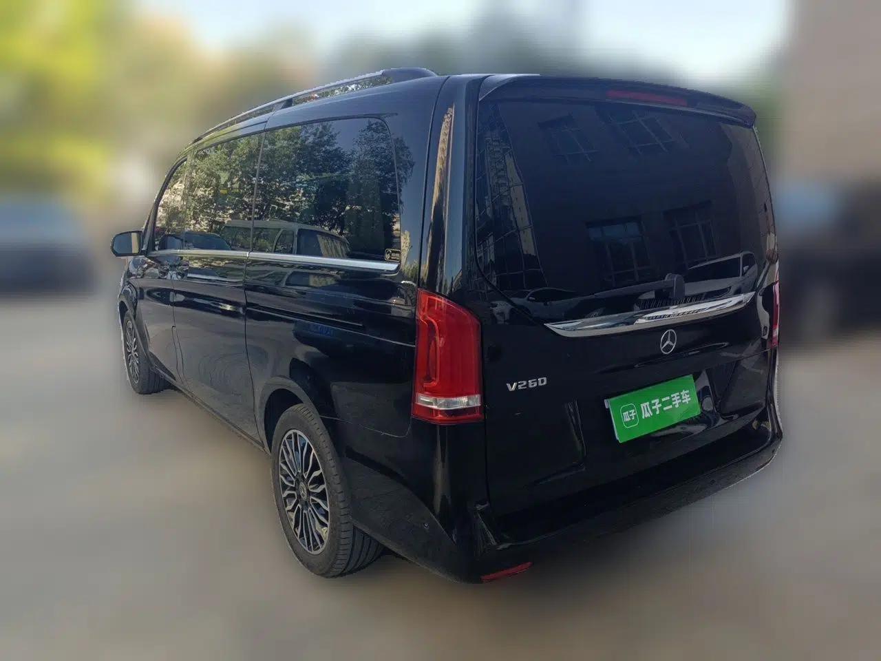 Mercedes-Benz V-Class 2021 V 260 Avantgarde Edition — миниатюра 4