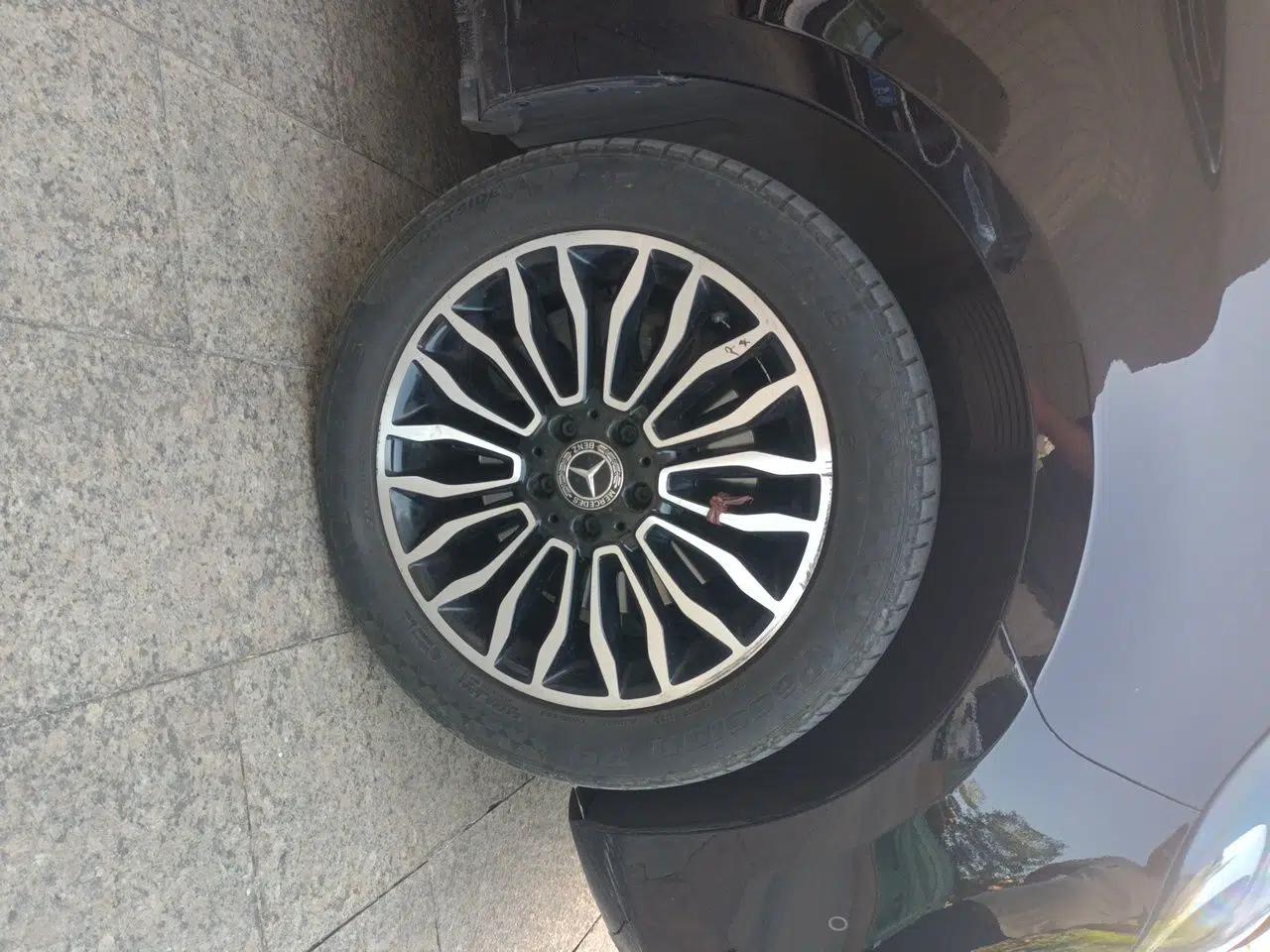 Mercedes-Benz V-Class 2021 V 260 Avantgarde Edition — миниатюра 8