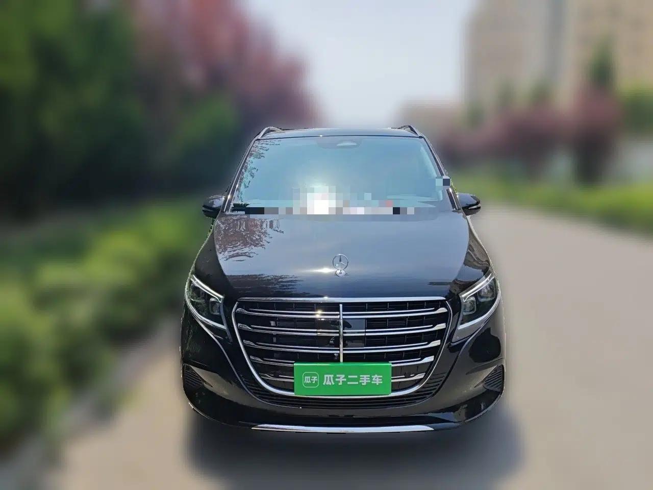 Mercedes-Benz V-Class 2024 V 300 L Long Wheelbase Luxury Edition — миниатюра 2