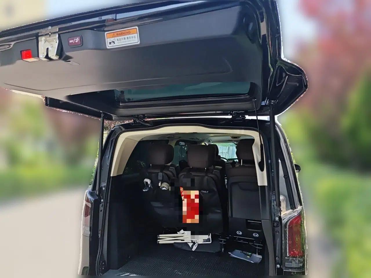 Mercedes-Benz V-Class 2024 V 300 L Long Wheelbase Luxury Edition — миниатюра 19