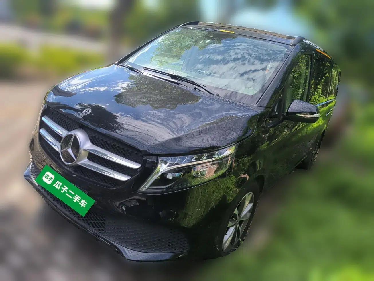 Mercedes-Benz V-Class 2022 V 260 Avantgarde Edition — миниатюра 1