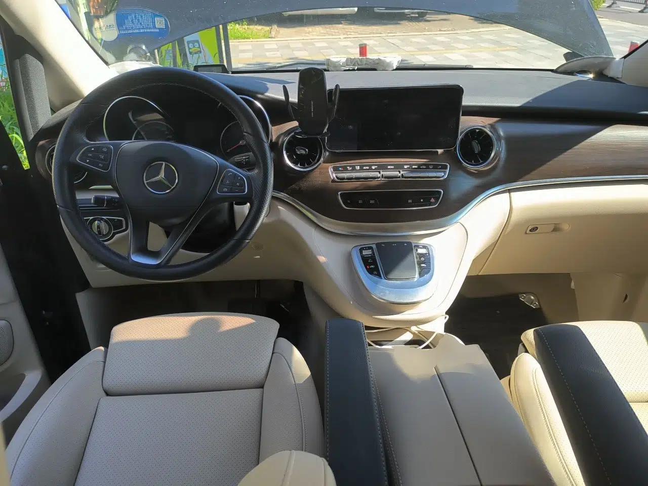 Mercedes-Benz V-Class 2022 V 260 Avantgarde Edition — миниатюра 9