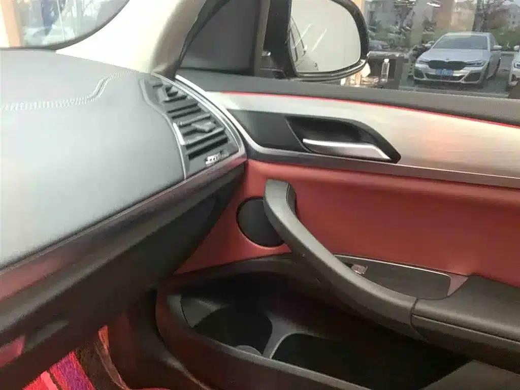 2022 BMW X4 xDrive 25i M Sport Package — миниатюра 7