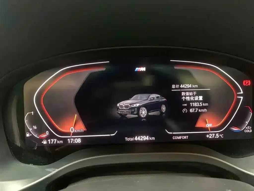 2022 BMW X4 xDrive 25i M Sport Package — миниатюра 9