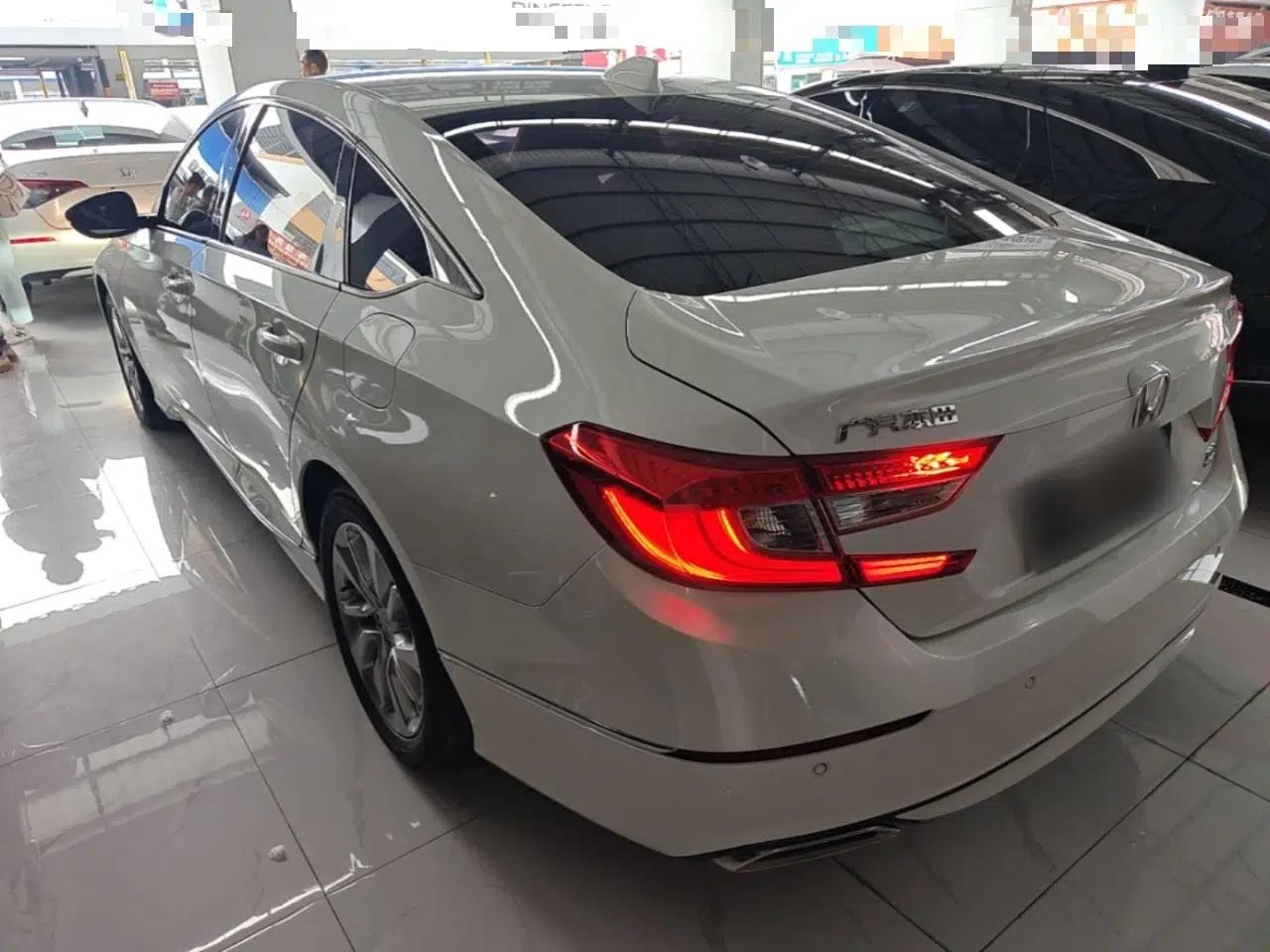 Honda Accord 2018 260TURBO Luxury Edition China VI — миниатюра 4