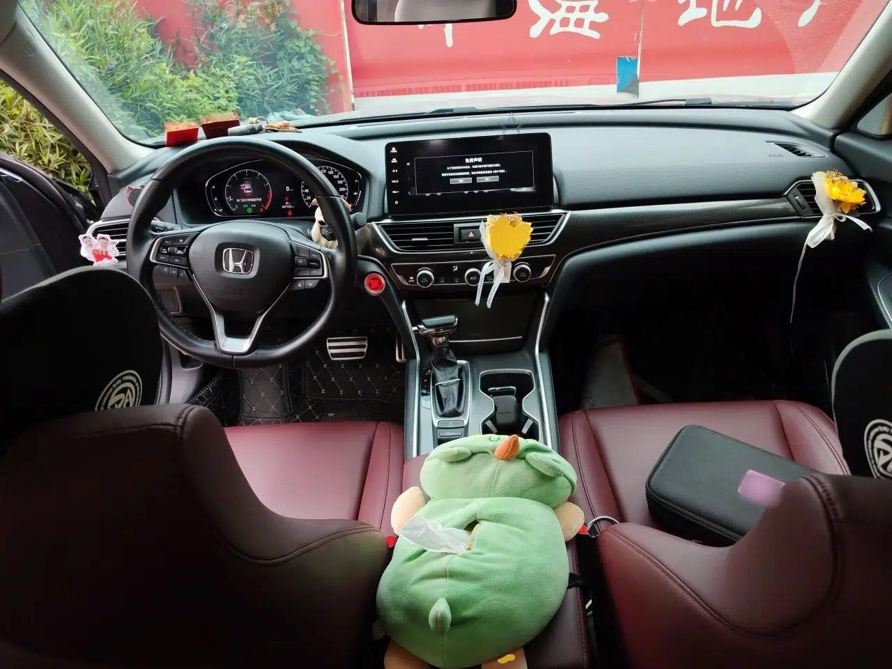Honda Accord 2022 260TURBO Phantom Night · Prestige Edition — миниатюра 9