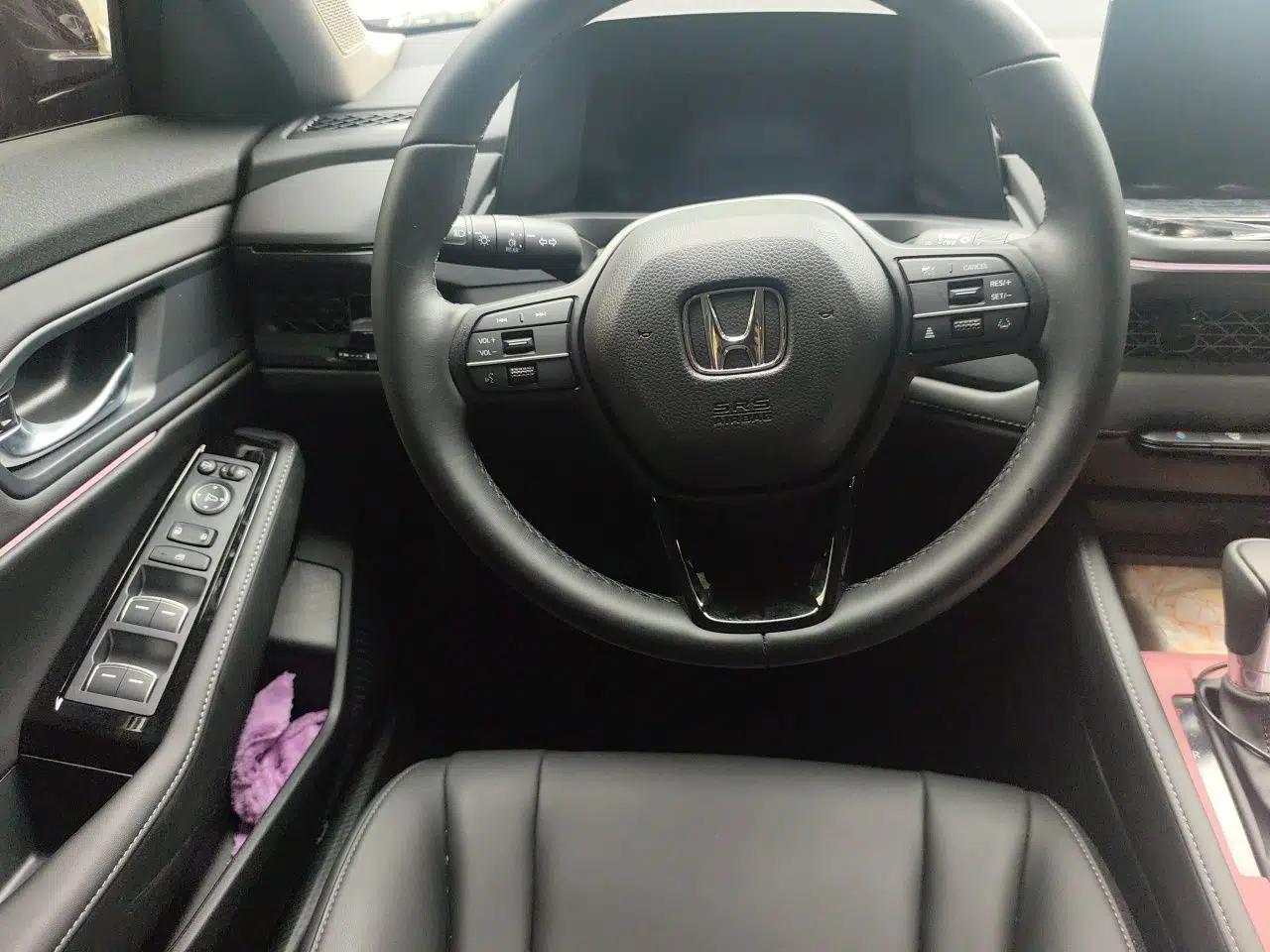 Honda Accord 2025 260TURBO Luxury Edition — миниатюра 10